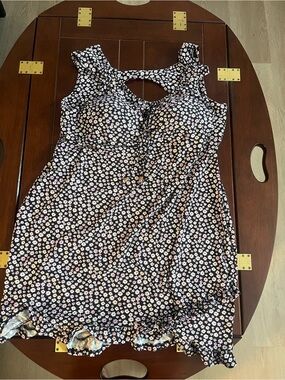 No Boundaries cute Floral dress with White and Pink Daisies